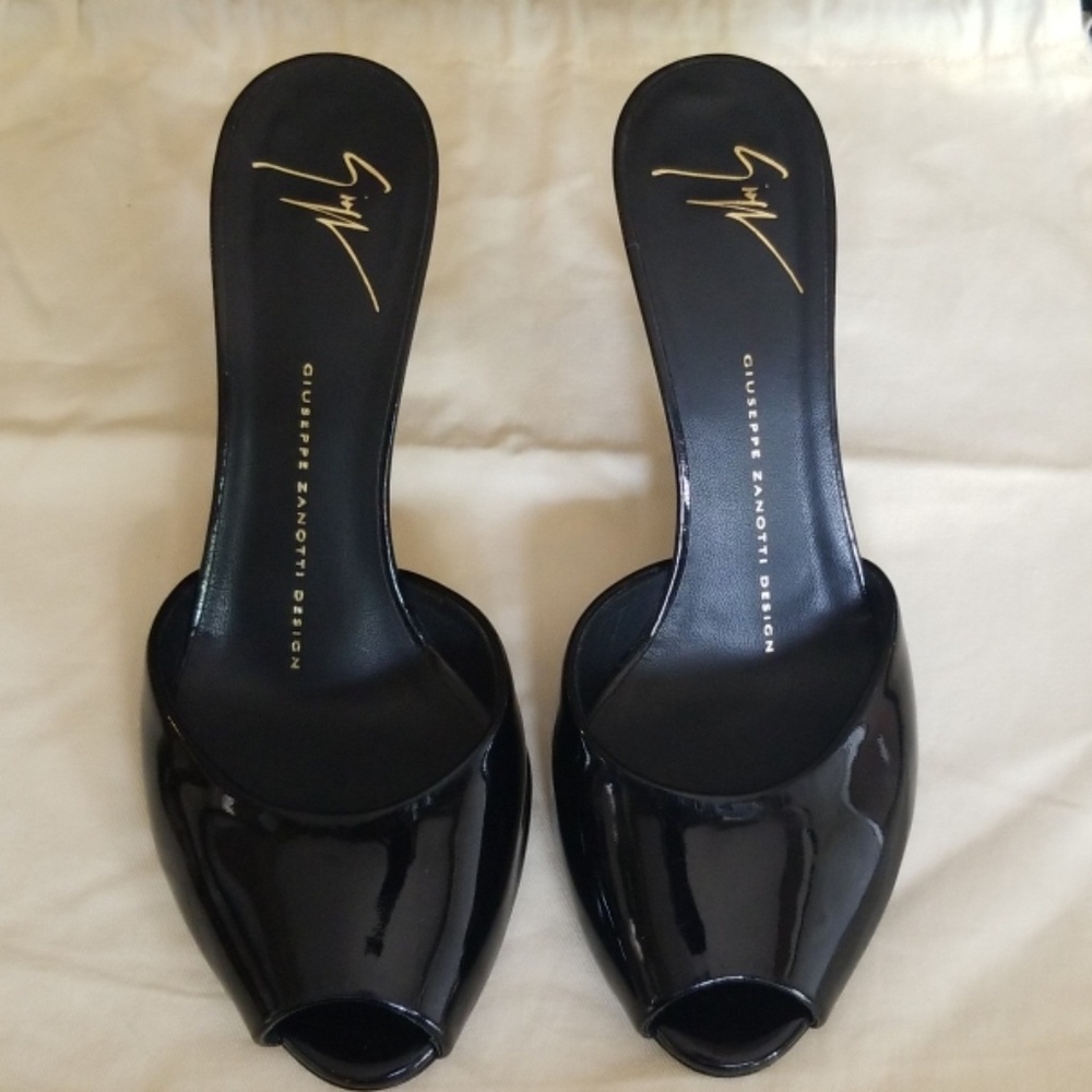 Giuseppe Zanotti black sandals - Picture 6 of 6